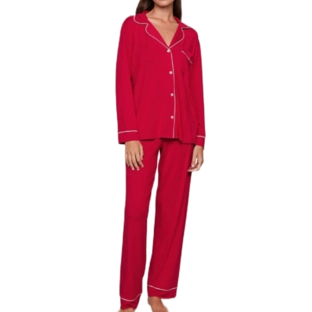 Peacocks  Women's Pajamas  Size 14-16(1X)  Button Down top Full Length Pants Red